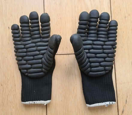 Photo of free Pair of anti-vibration gloves (Headington OX3) #2