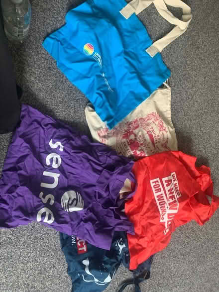 Photo of free 10 lanyards an reusable bags (B34) #2