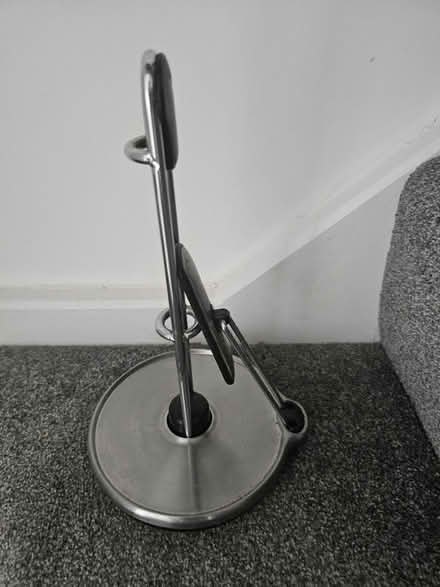 Photo of free Kitchen roll holder (HU8 james reckitt) #1