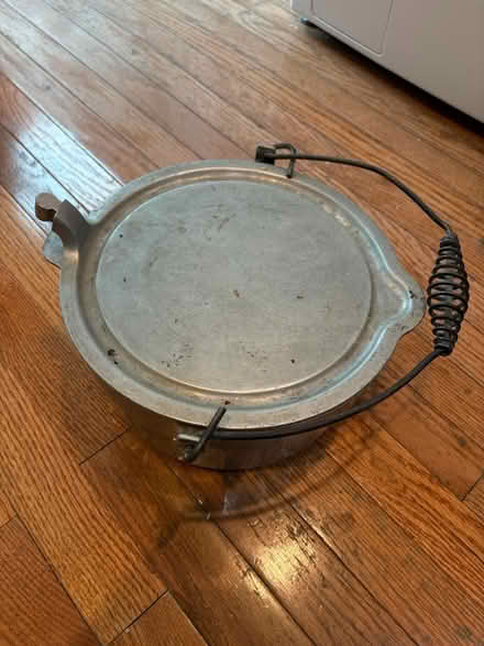 Photo of free Vintage Aluminum Cooking Pot (Columbia Heights) #2