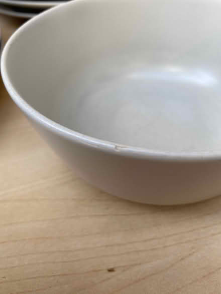 Photo of free Various plates and bowls (Barrow upon Soar LE12) #4
