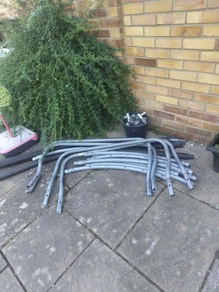 Photo of free 8ft trampoline (Whitchurch-On-Thames RG8) #1