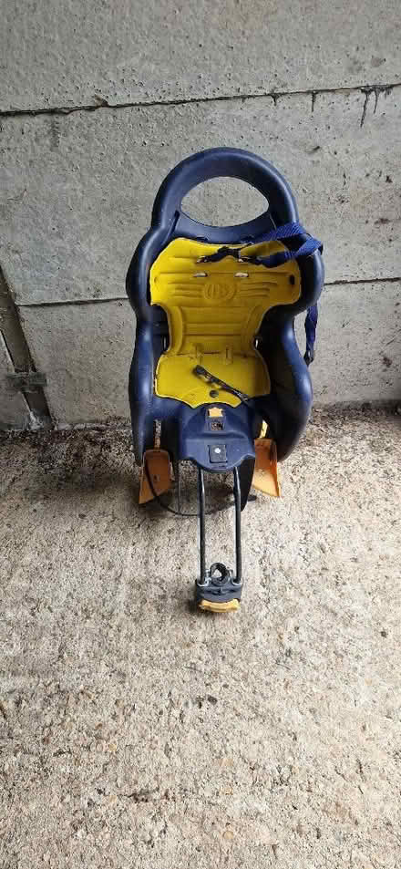 Photo of free Bike seat for child (Horndean PO8) #1