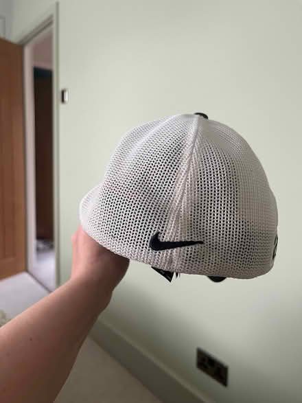 Photo of free Nike golf cap (Wokingham RG40) #3