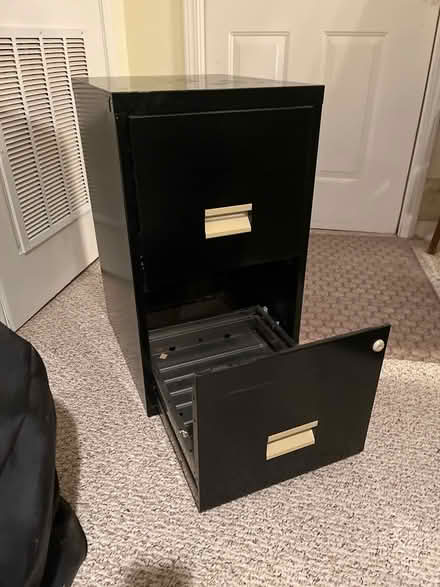 Photo of free 2 drawer filing cabinet (east Carpentersville) #4