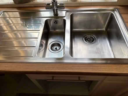 Photo of free Kitchen sink & tap (Berkhamsted HP4) #1