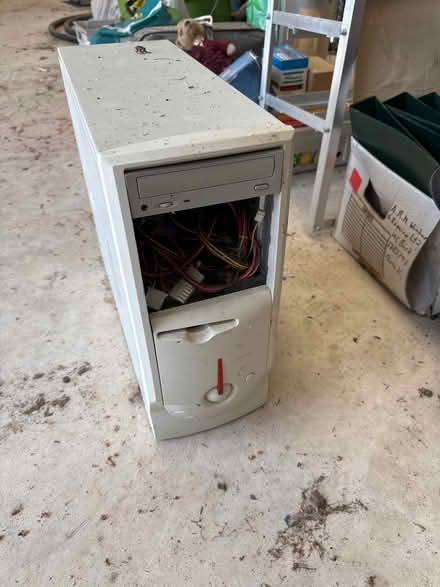 Photo of free Old desktop computer box (Wells BA5) #1
