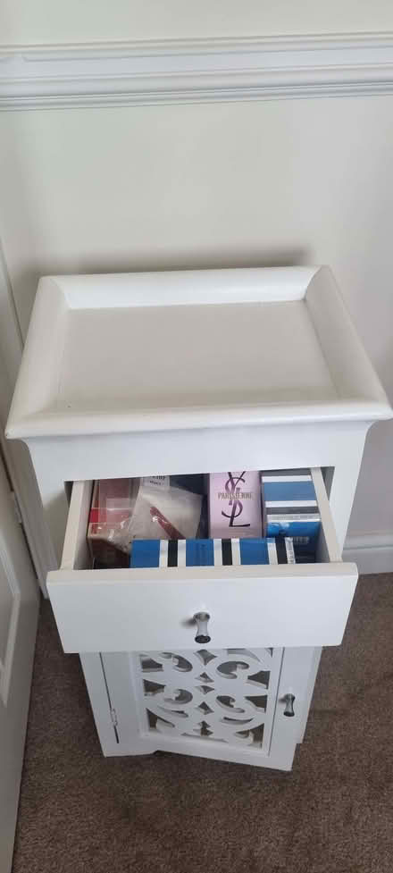 Photo of free small floor standing bathroom cabinet (Burntwood WS7) #3