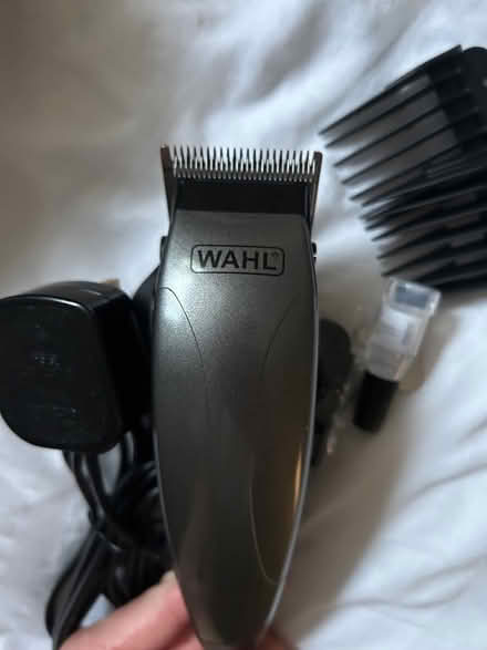 Photo of free Wahl clippers with attachments (ware SG12) #2