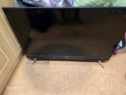 Photo of free Samsung Tv (south ealing W5) #4
