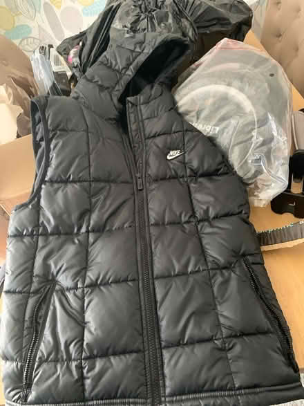 Photo of free Nike gilet (B34) #1