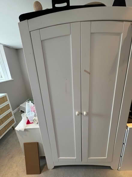 Photo of free Children’s wardrobe (Wandsworth Common) #1