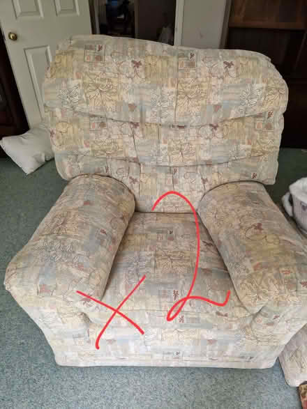 Photo of free 3 piece suite pale green (Theydon Bois CM16) #1