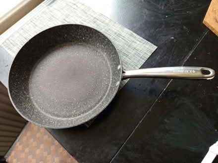 Photo of free Frying pan, 28 cm (Caton LA2) #1