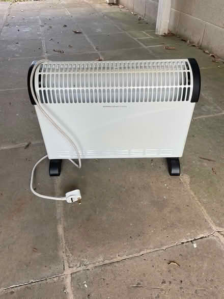 Photo of free Electric heater (Ockbrook DE72) #1