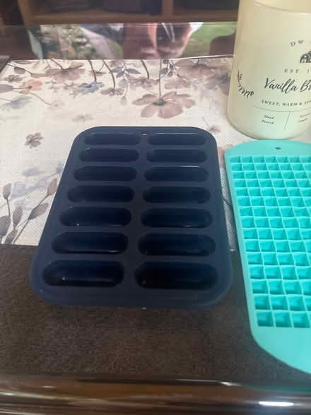 Photo of free Ice cube trays (South Elgin) #2
