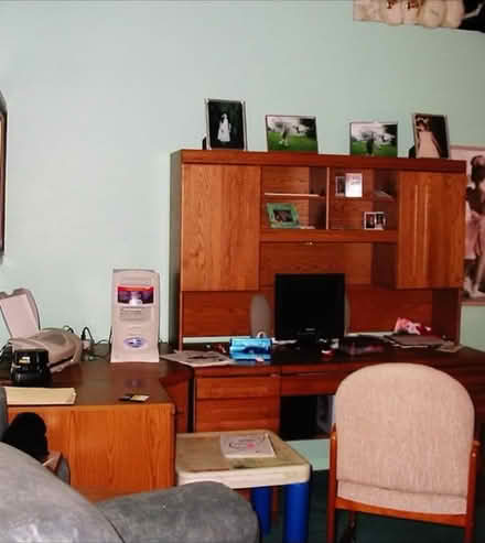 Photo of free desk 5 pieces (Brandon, Florida) #3