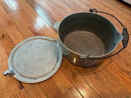 Photo of free Vintage Aluminum Cooking Pot (Columbia Heights) #1