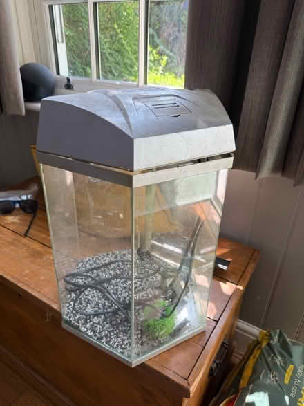 Photo of free Fish tank 20-30l (Ng10 Stanton Road) #1