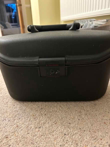 Photo of free Samsonite vanity case (De Parys MK40) #1