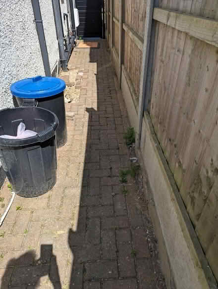Photo of free Patio pavers (Leigh-on-Sea SS9) #2