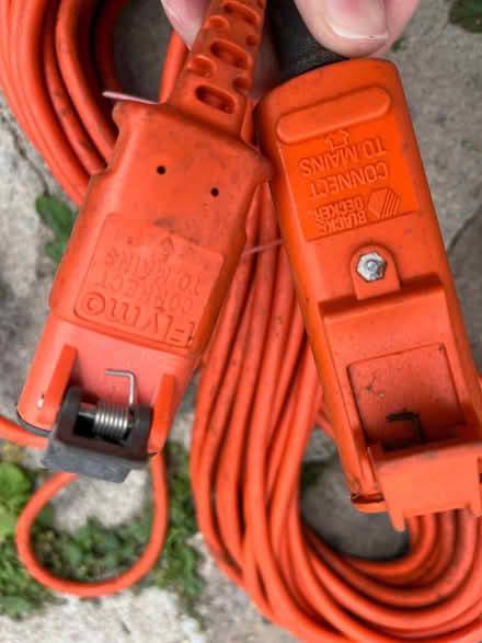 Photo of free Gardening appliance connector wires (Great Moor SK3) #1