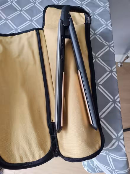 Photo of free Hair Straighteners (Central Retail Park FK1) #1