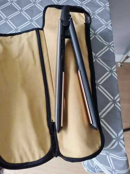 Photo of free Hair Straighteners (Central Retail Park FK1) #1