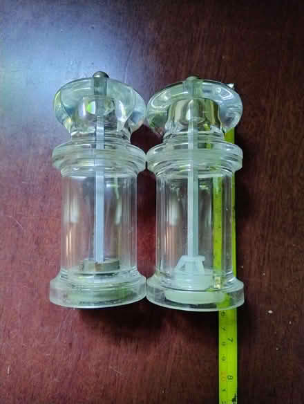 Photo of free Salt & Pepper Grinders (Southampton SO16) #1