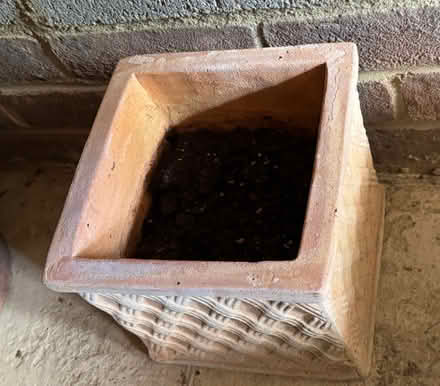 Photo of free Various beautiful terracotta garden pots (Beaconsfield HP9) #3