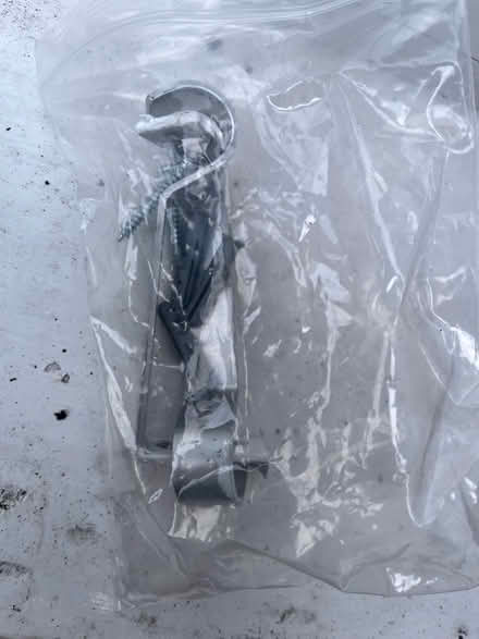 Photo of free Curtain pole (BT4) #3