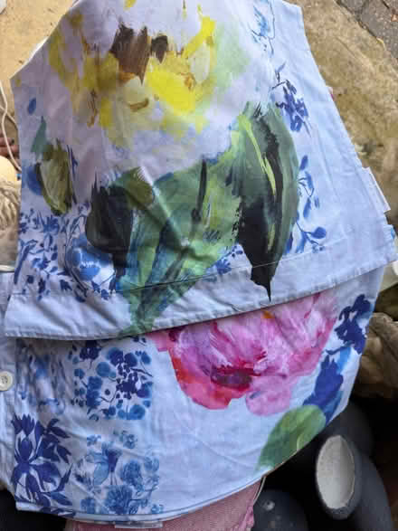 Photo of free Designer Guild Double bed quilt cover & 2 pillowcases (Beaconsfield HP9) #2