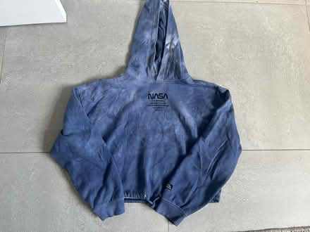 Photo of free H&M cropped hoody size 8 (Cottonmill, St Albans, AL1) #1