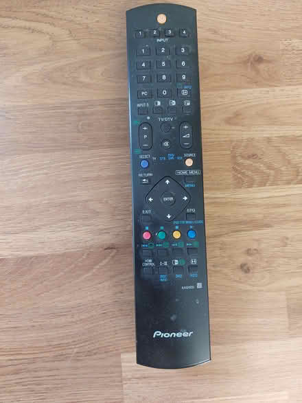 Photo of free 42" Pioneer Plasma TV VGC (NG319RW) #3