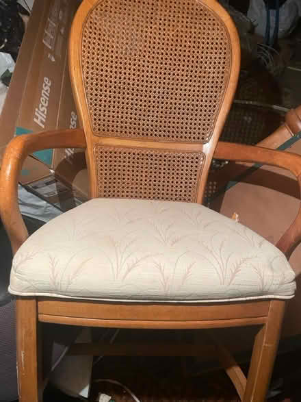 Photo of free Dining Table and 6 chairs (Tunbridge Wells) #4