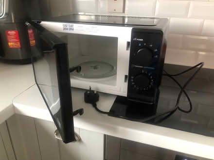 Photo of free 700W microwave (Kirkcaldy KY1) #3