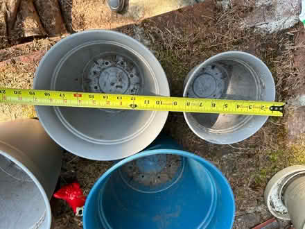 Photo of free Plastic plant pots (Lake Forest Park) #3
