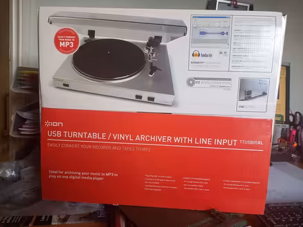 Photo of free USB Turntable (Bransford WR6) #1