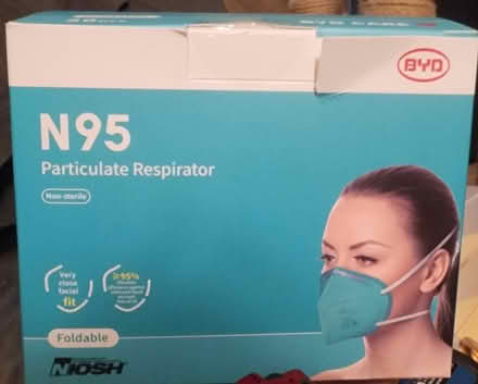 Photo of free N95 masks w/ head straps (Maple Leaf) #1