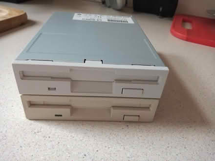 Photo of free 3 1/2 inch floppy drives (Eardington) #1