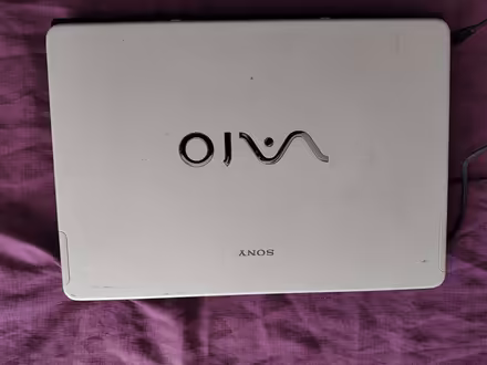 Photo of free Old Sony Viao laptop running Linux (Apley TF1) #1