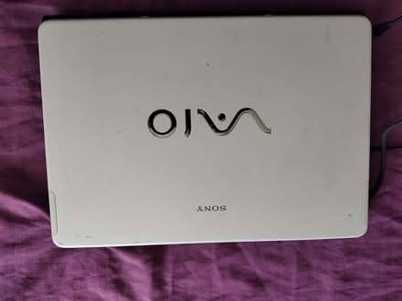 Photo of free Old Sony Viao laptop running Linux (Apley TF1) #1