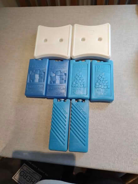Photo of free 8 freezer ice blocks (Tilekiln TN38) #1