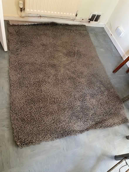 Photo of free Grey rug (Mitcham CR4) #1