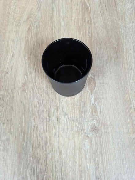 Photo of free Black pot (Chippenham SN14) #2