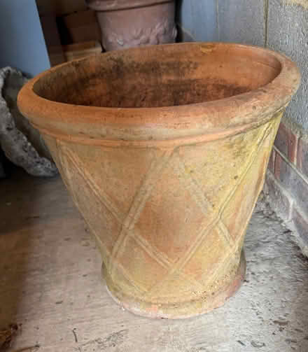 Photo of free Various beautiful terracotta garden pots (Beaconsfield HP9) #2
