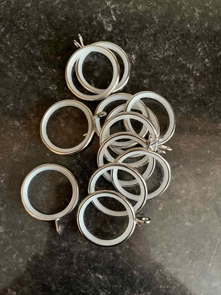 Photo of free Curtain pole (BT4) #4