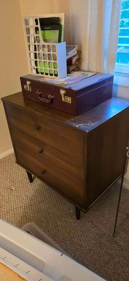Photo of free Short dresser/side table (Brick - Near exit 91 GSP) #2