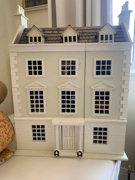 Photo of free Doll’s house (Bognor Regis) #1