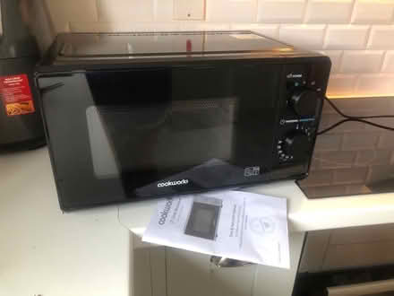 Photo of free 700W microwave (Kirkcaldy KY1) #1